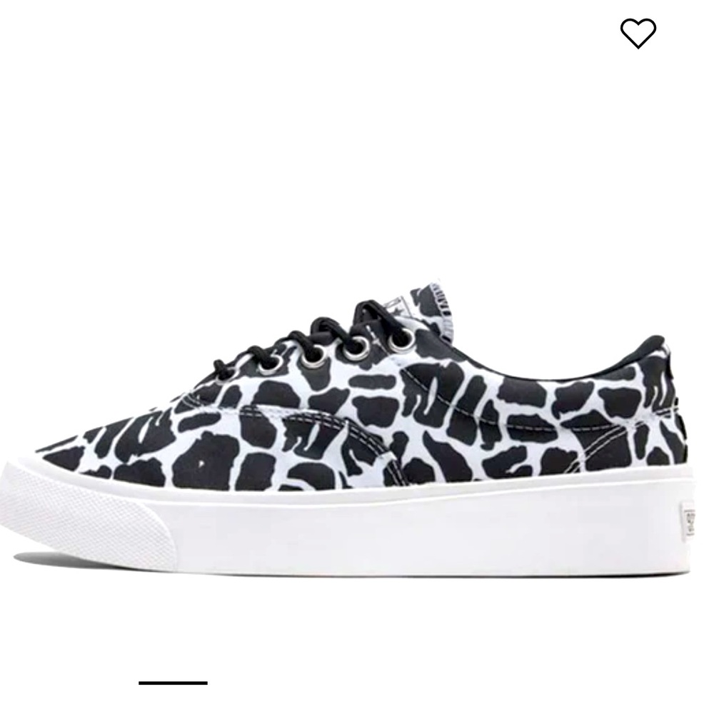 Black White  Low Top Converse - Picture 5 of 15